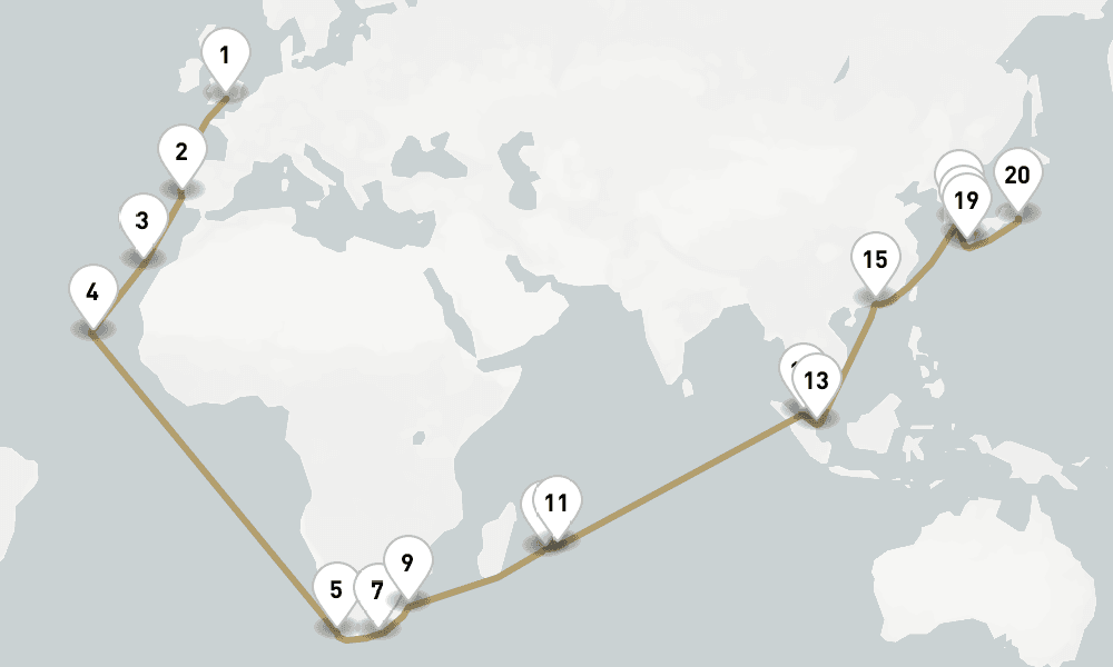 51 days, one-way from Southampton to Yokohama 52日間