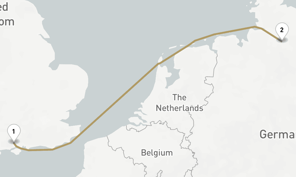 4 days, round-trip Short Break To Hamburg 5日間