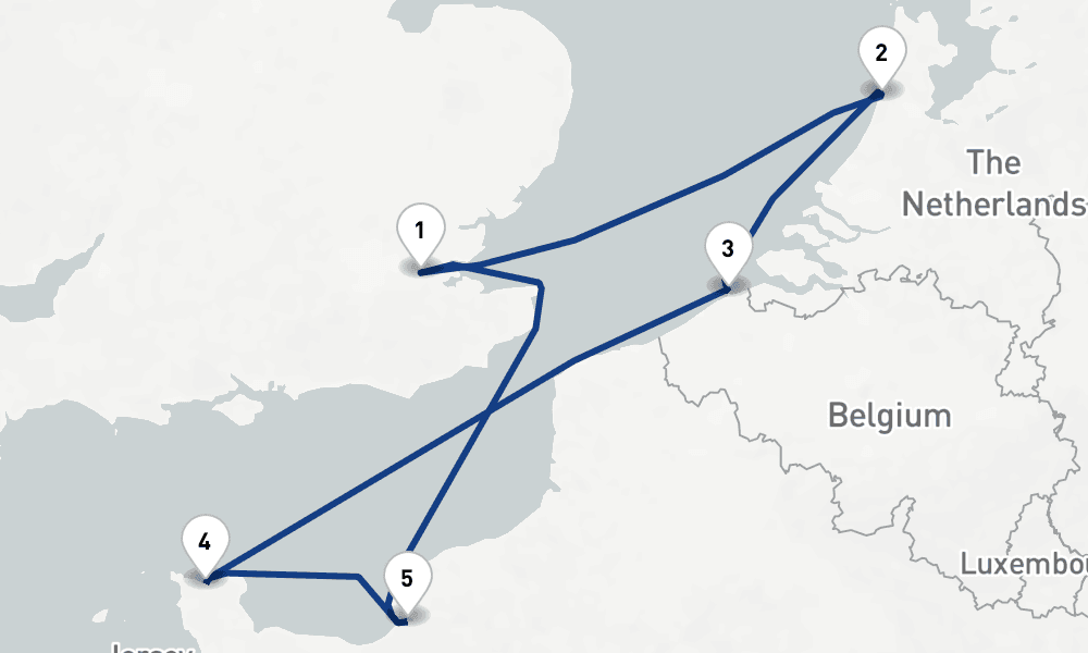 6 days, round-trip Cruise With Jane McDonald 7日間