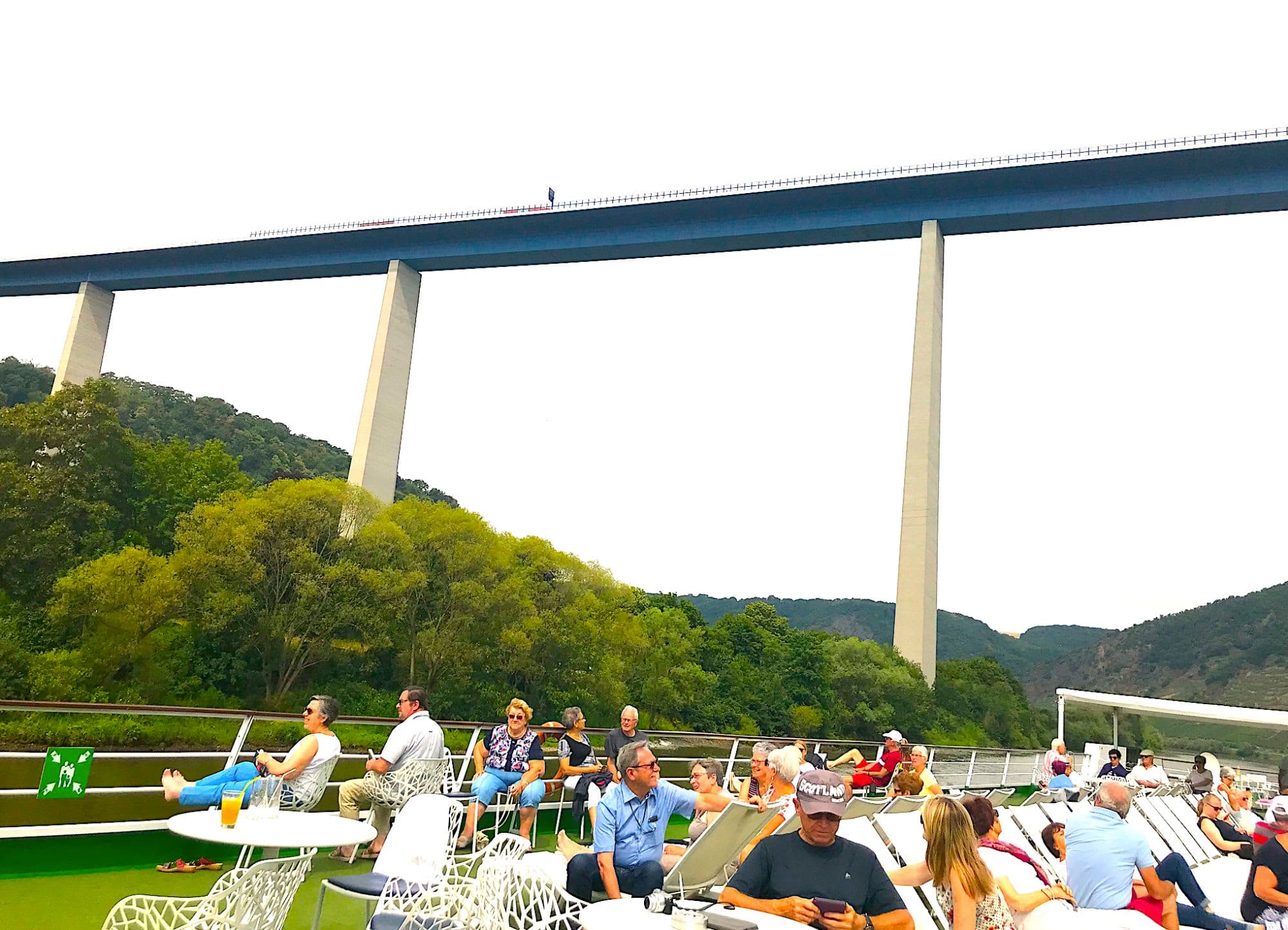 クルーズ旅行の基本用語をマスターしよう〈客船構造／予約編〉