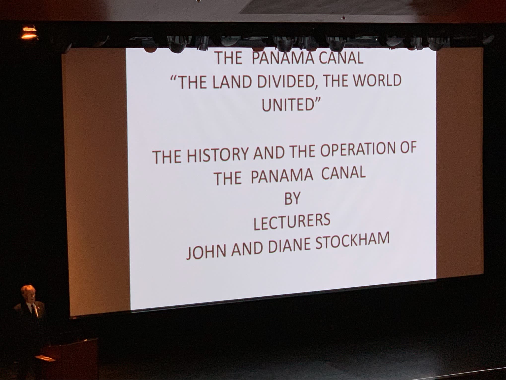 ボランティアによる寄港地プレゼンテーション