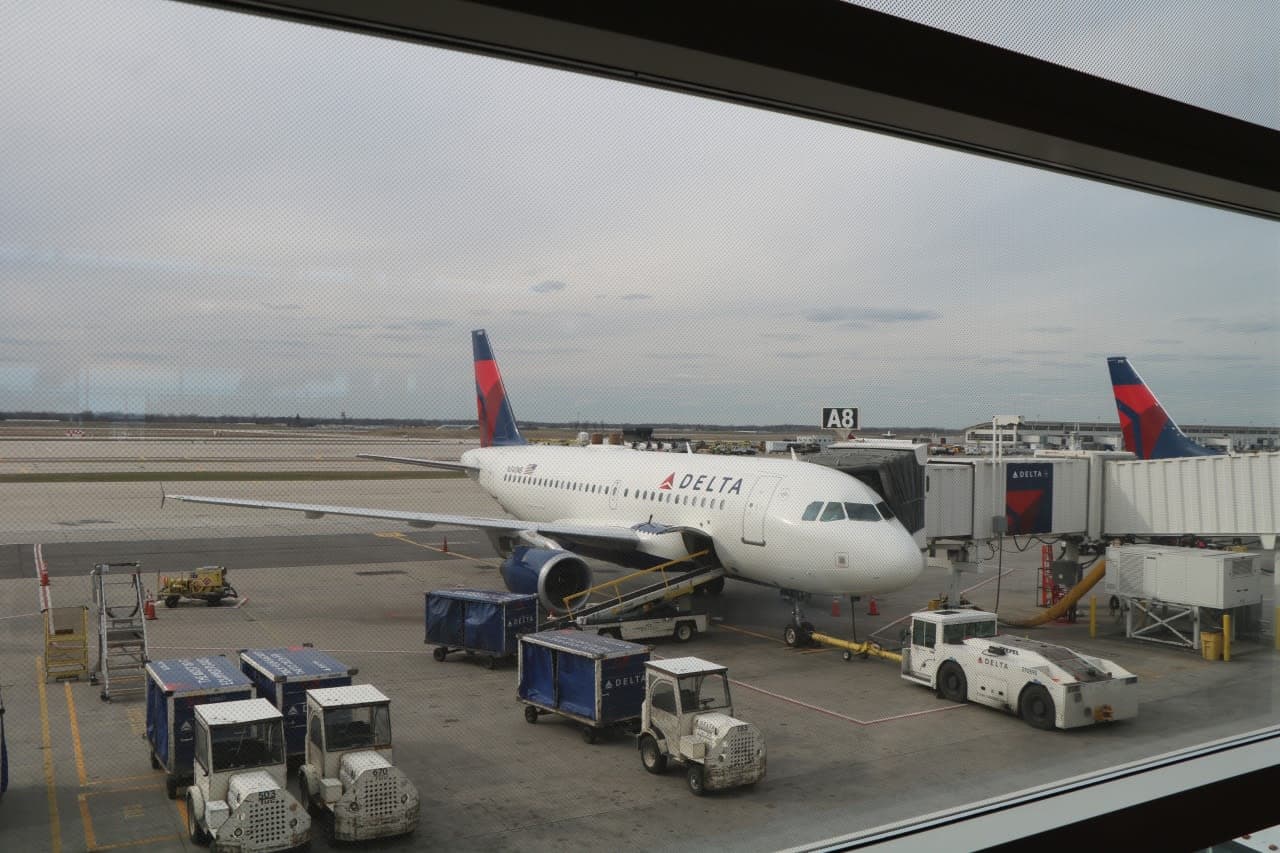 飛行機と船で１９日間世界一周の旅①デルタ航空のエアバスA330で渡米編　中部国際空港⇒デトロイト⇒フォートローダーデール