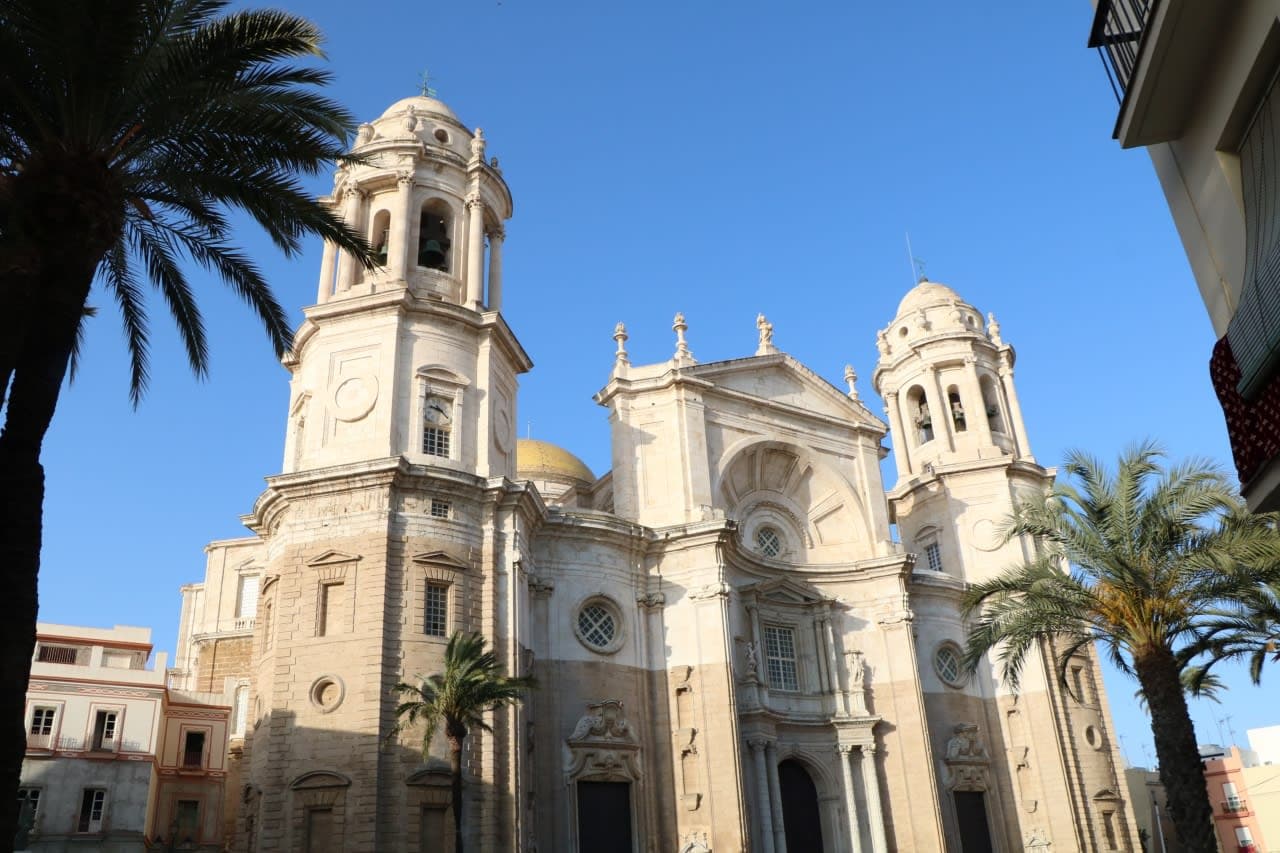 飛行機と船で１９日間世界一周の旅⑤大西洋横断クルーズ・ロッテルダム号で訪れたスペインのカディス