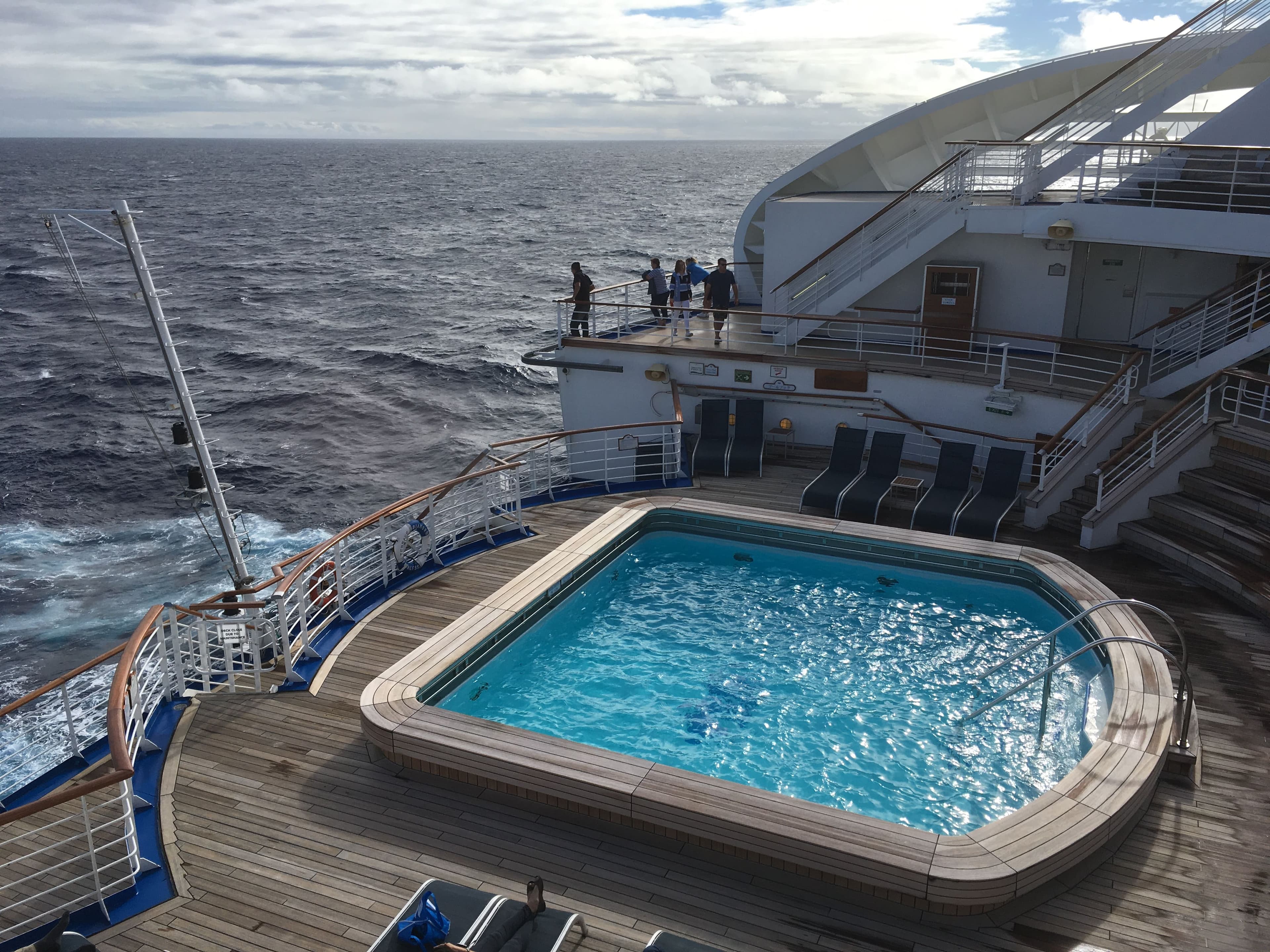 横浜発シンガポール行き乗船記（12月11日）