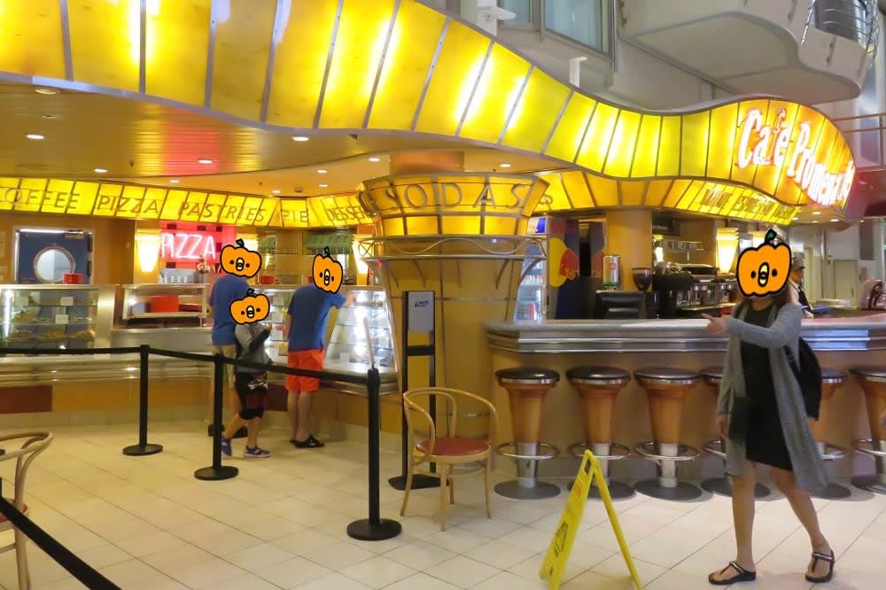 カフェプロムナードは深夜・早朝のオアシス♪～フライ＆クルーズで香港発着ボイジャー・オブザシーズ乗船記ー2019.8月・本編4-1