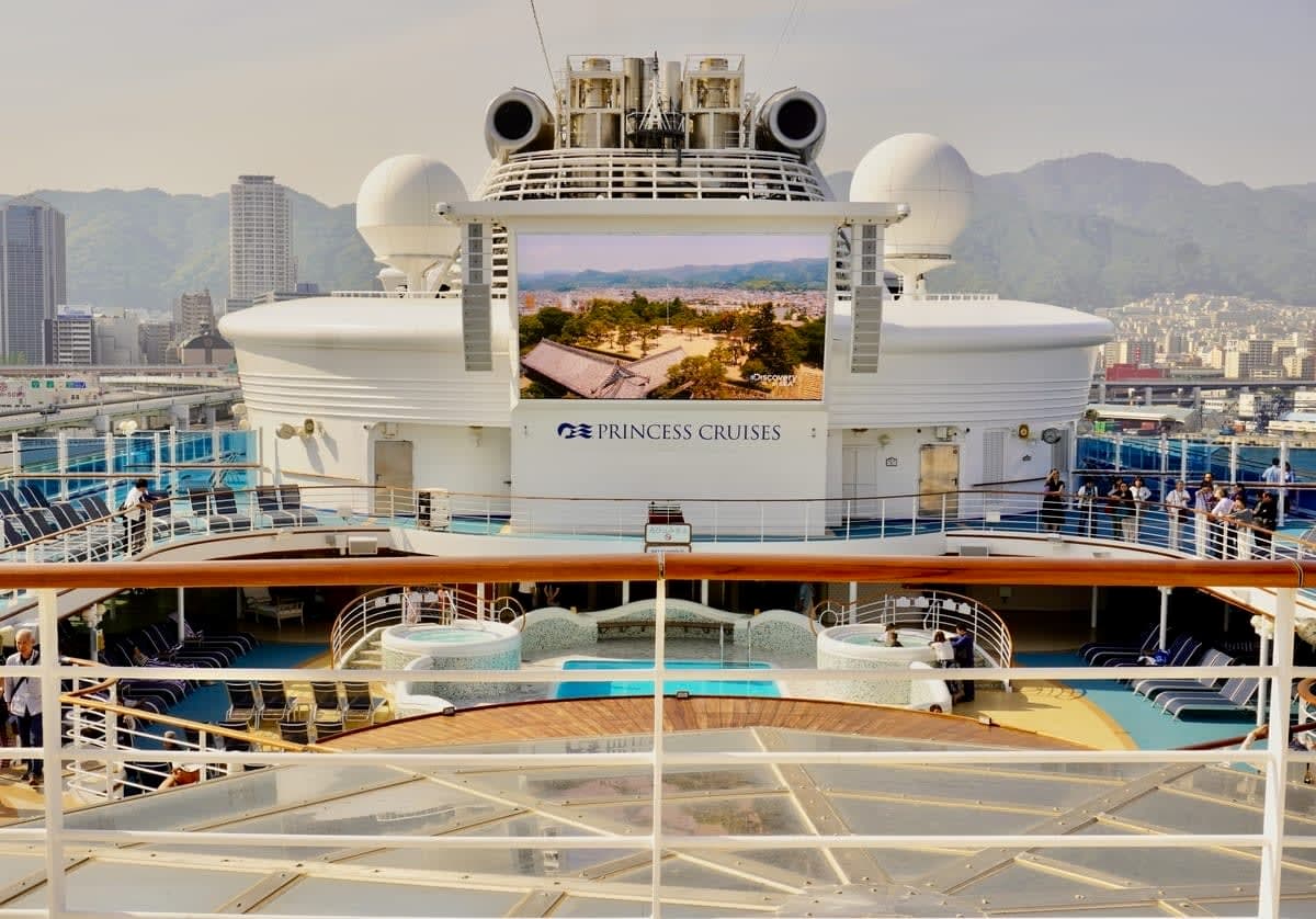 ダイヤモンドプリンセス  夏をさきどり（船内と沖縄観光）