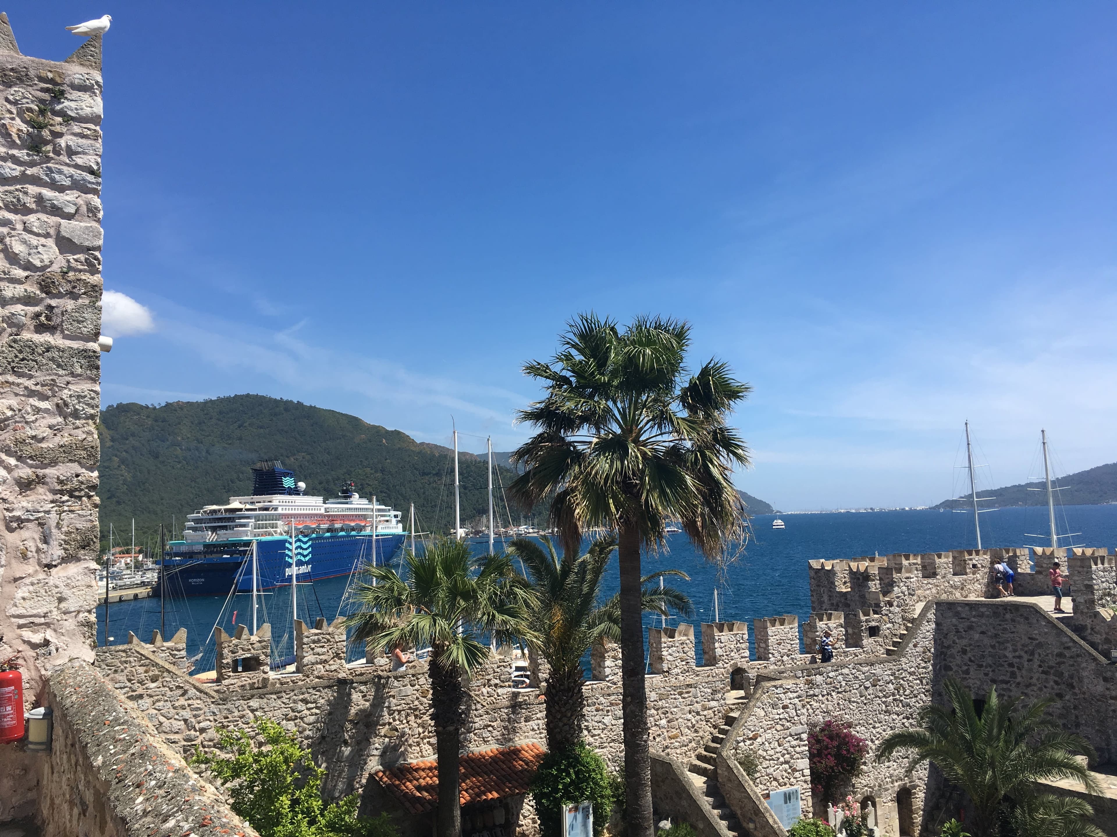 マルマリス　ミニバスを使ったビーチ歩き