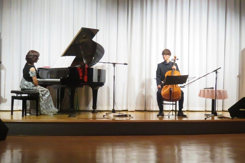 スターダストラウンジでピアノとチェロのショー《さようなら。。。太平洋フェリーきたかみー2019.1.12～14》その⑦