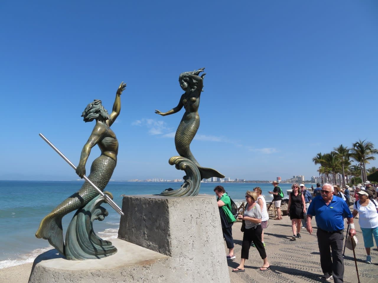 ニューアムステルダム号で行くカリブ海縦断・パナマ運河横断・中米周遊クルーズ⑧メキシコのプエルトバジャルタ