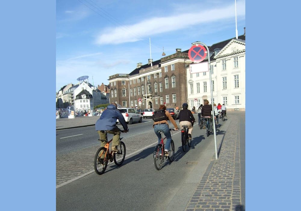 クリスタル・クルーズ、2014年にヨーロッパと地中海で16の自転車アドベンチャーを実施し、提供内容を拡充