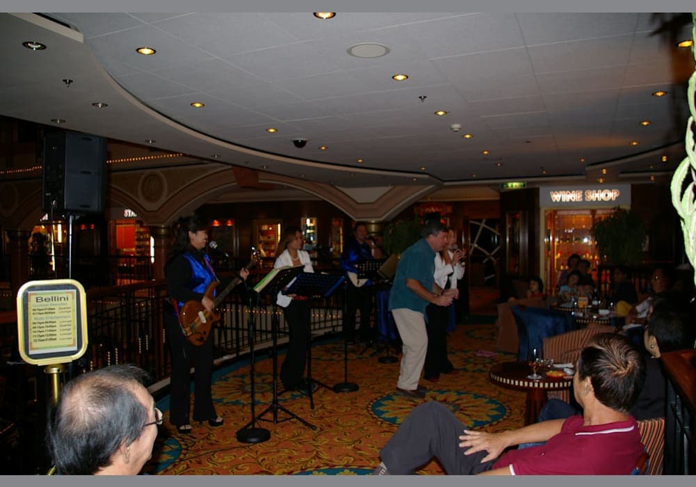 6 days Singapore round trip