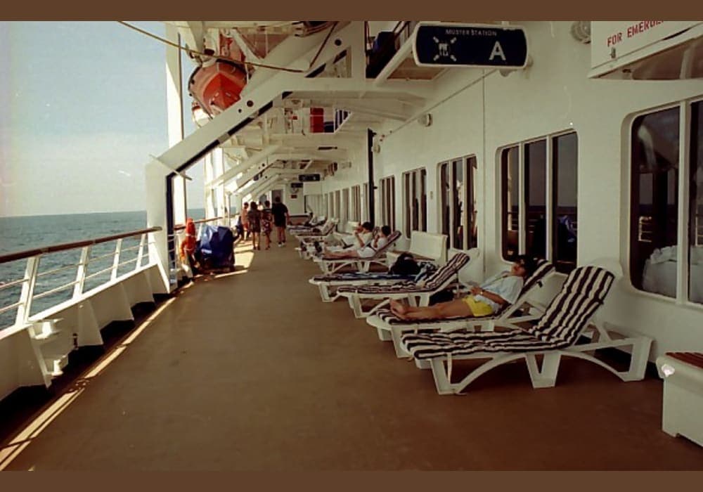 6 days Singapore round trip