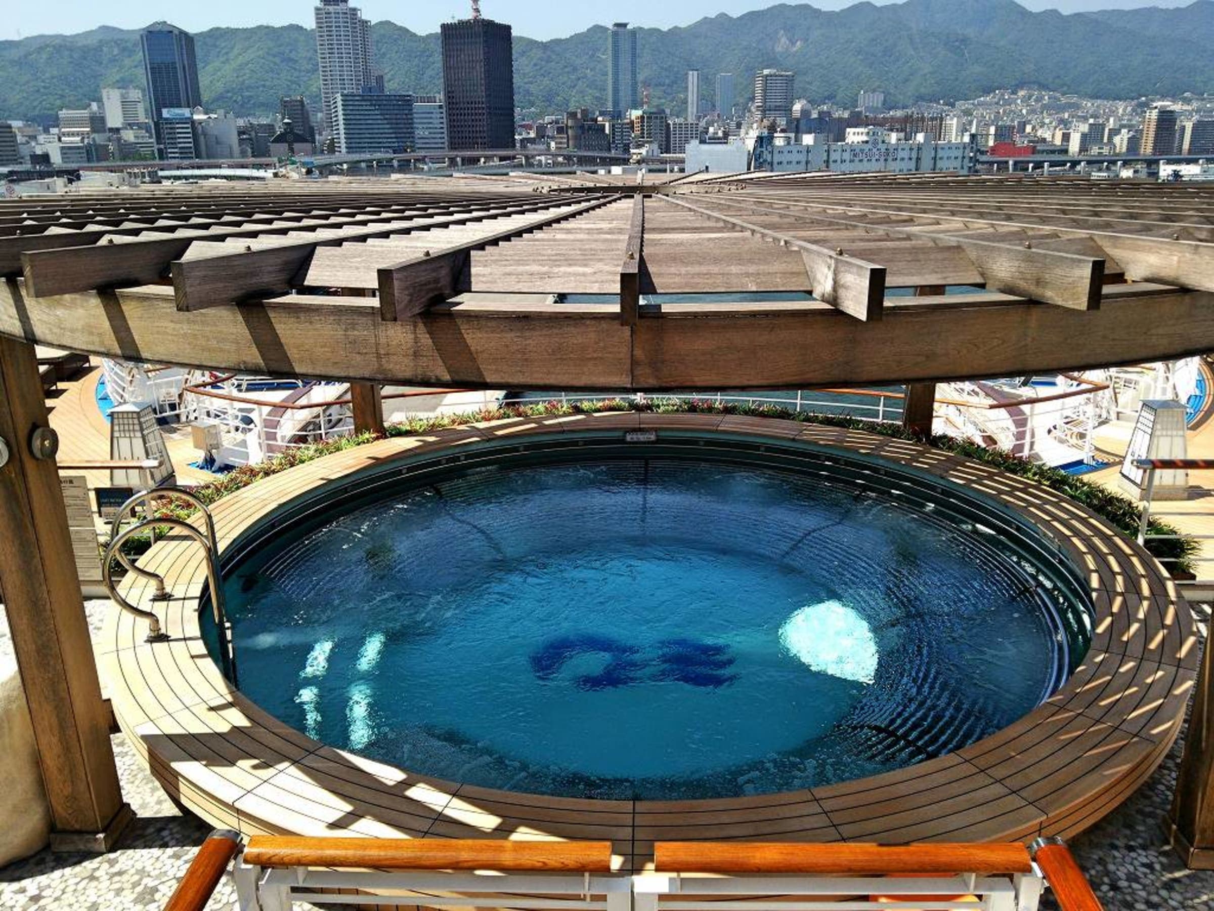 5-days one-way Korea & Japan Getawayの写真