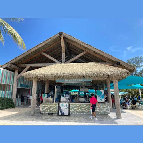 チルアイランドにあるこちらでランチタイム。