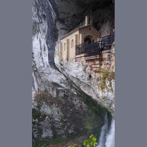 Day4#コバドンガ#洞窟の礼拝堂と滝