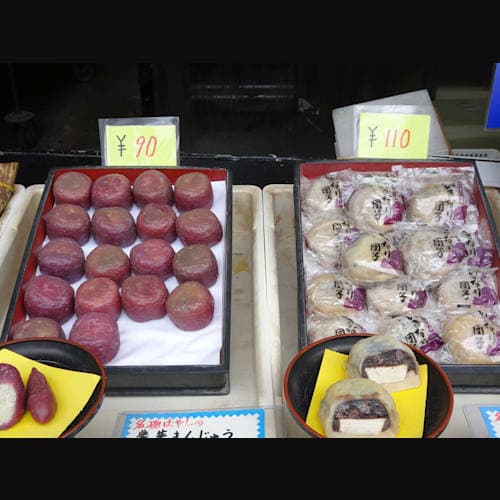 ここで団子を買ったのは言うまでもありません。