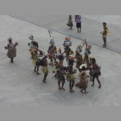 アロタウ (パプアニューギニア) 見送りのダンス