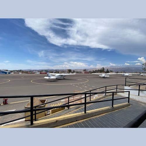 ナスカ空港
これからセスナで地上絵を見に行きます