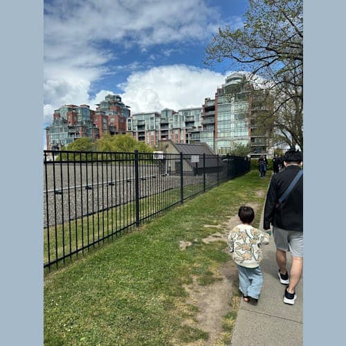 寄港地ビクトリア。徒歩で街並みを楽しみました。