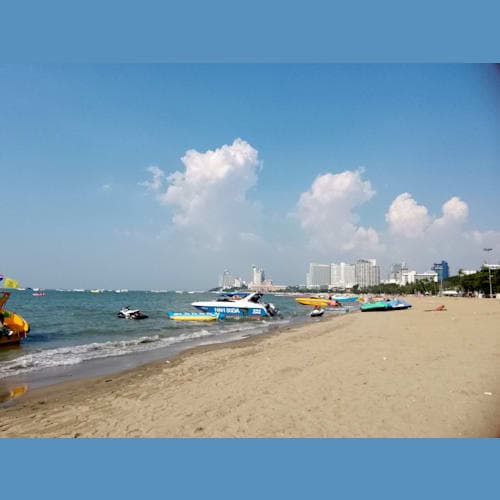 レムチャバン
パタヤビーチ