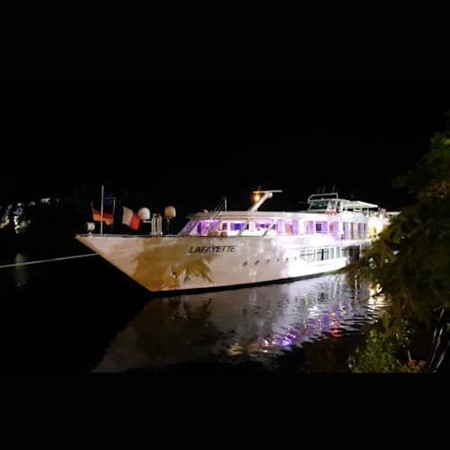 夜のリバークルーズも良いです。