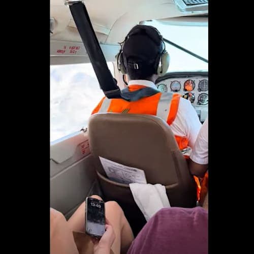 ナスカの地上絵は、6人乗りのセスナ。とても小さい飛行機です。