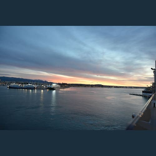 スペイン、マヨルカ島パルマ港の日の出です。