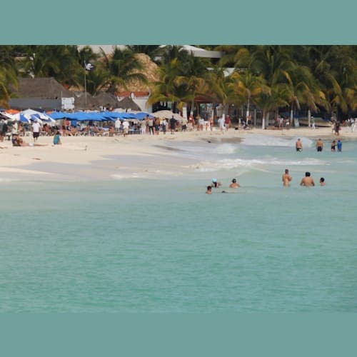 船会社所有のプライベートビーチでのバーベキューも楽しかったで〜す🏖️今度は東カリブも行きた〜い😍