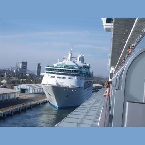 出港 マサトラン(メキシコ)