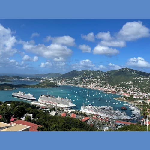 St. Thomas にてロープウェイから。