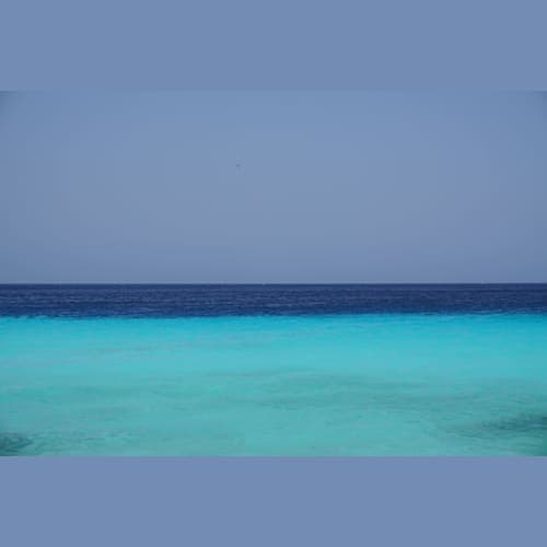 キュラソーの青い海