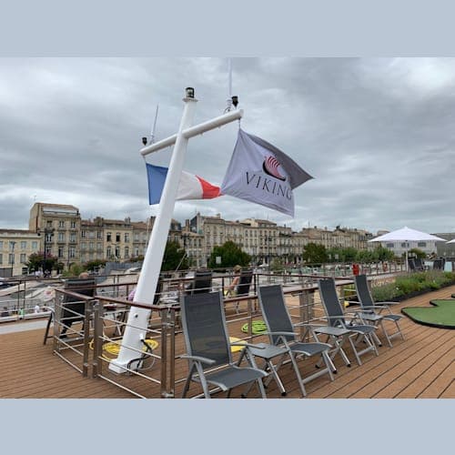 デッキから見るボルドーの街並みが美しい。