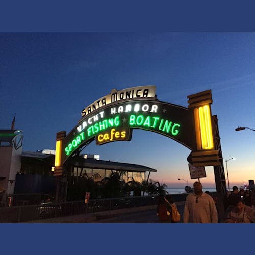 夕暮れのサンタモニカ