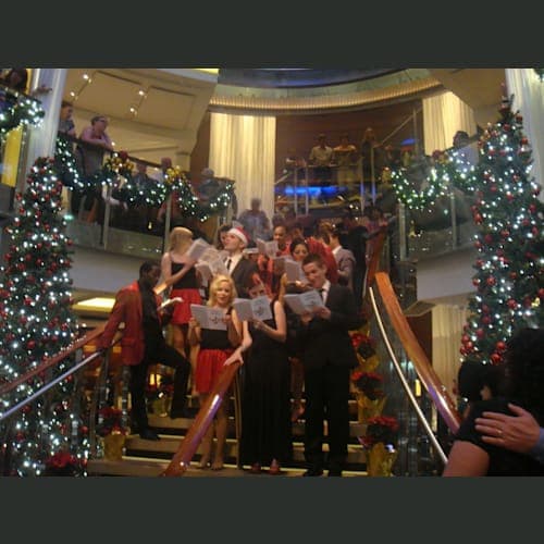 クリスマスキャロルコンサート。みんなで一緒になって歌う。